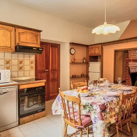 Clotilde By Interhome Camnago Volta